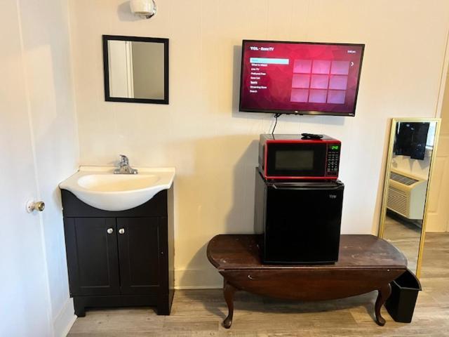 Spruce Pine Inn Bagian luar foto