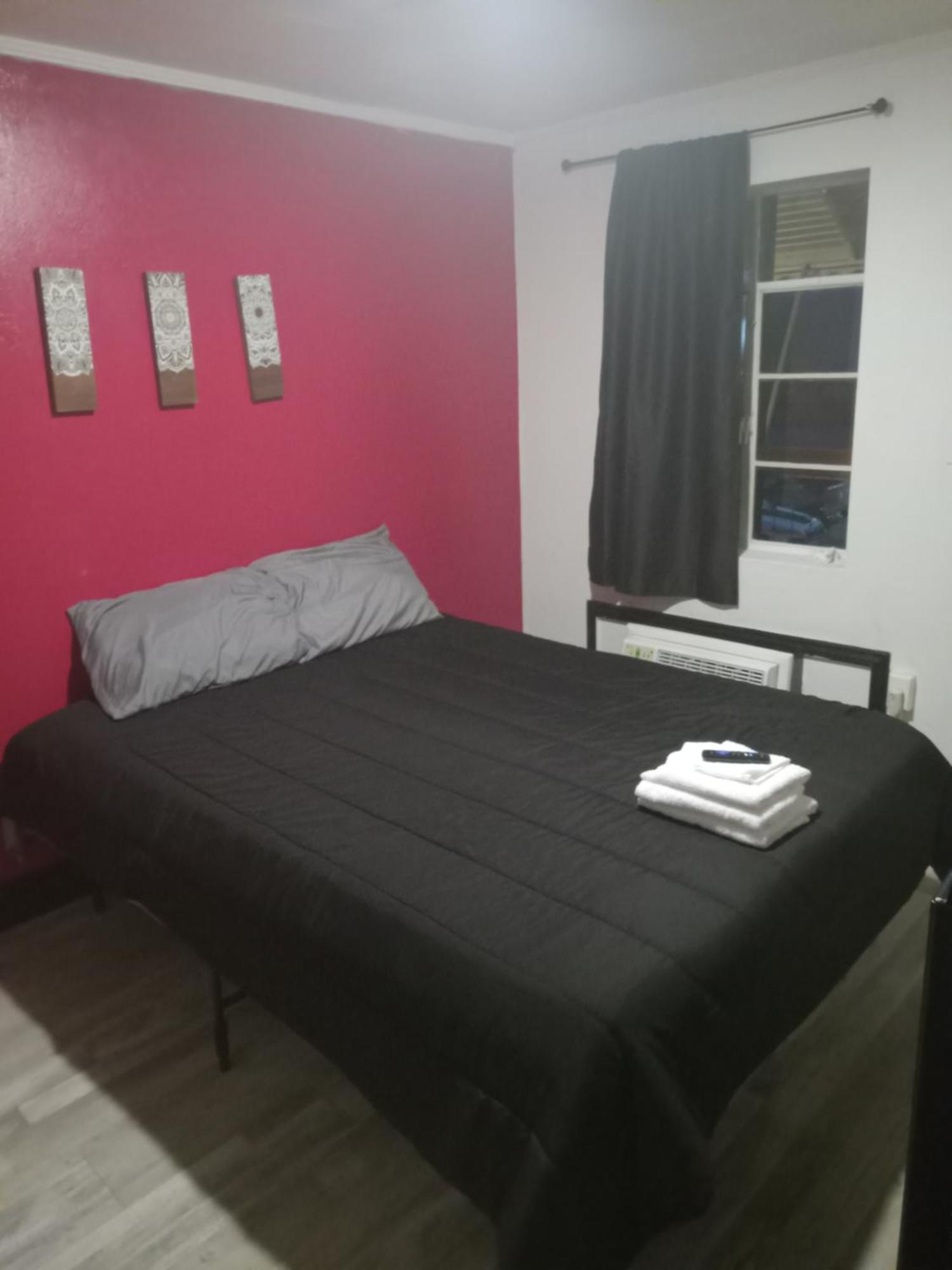 Spruce Pine Inn Bagian luar foto