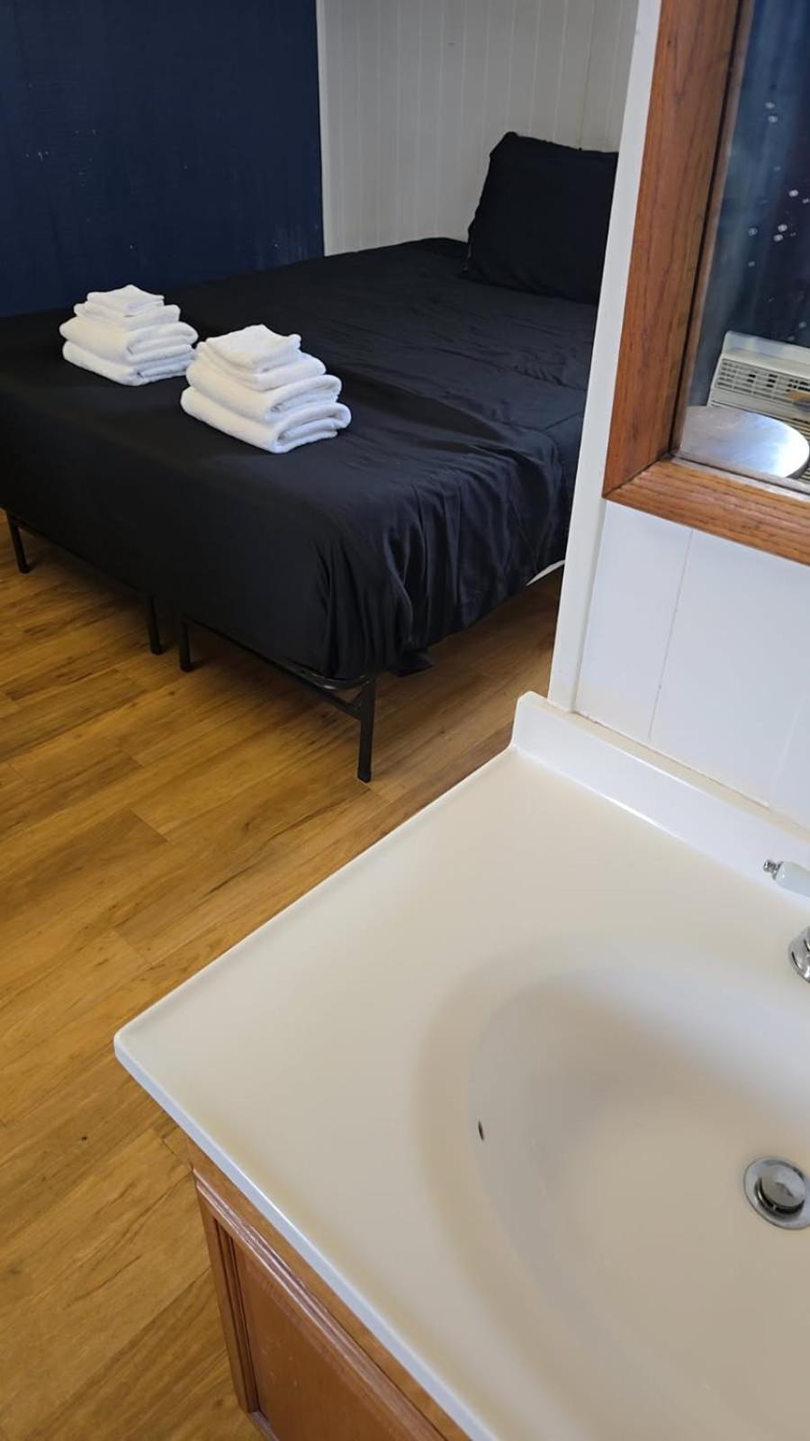 Spruce Pine Inn Bagian luar foto